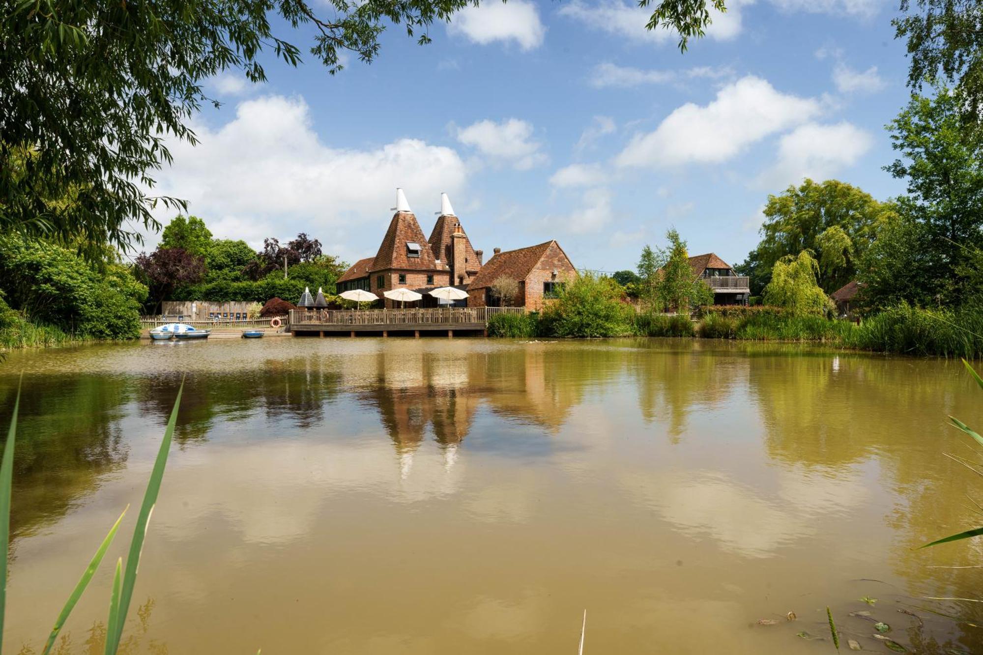 Vineyard Oast Sleeps 25 Villa Wavehorne Ngoại thất bức ảnh
