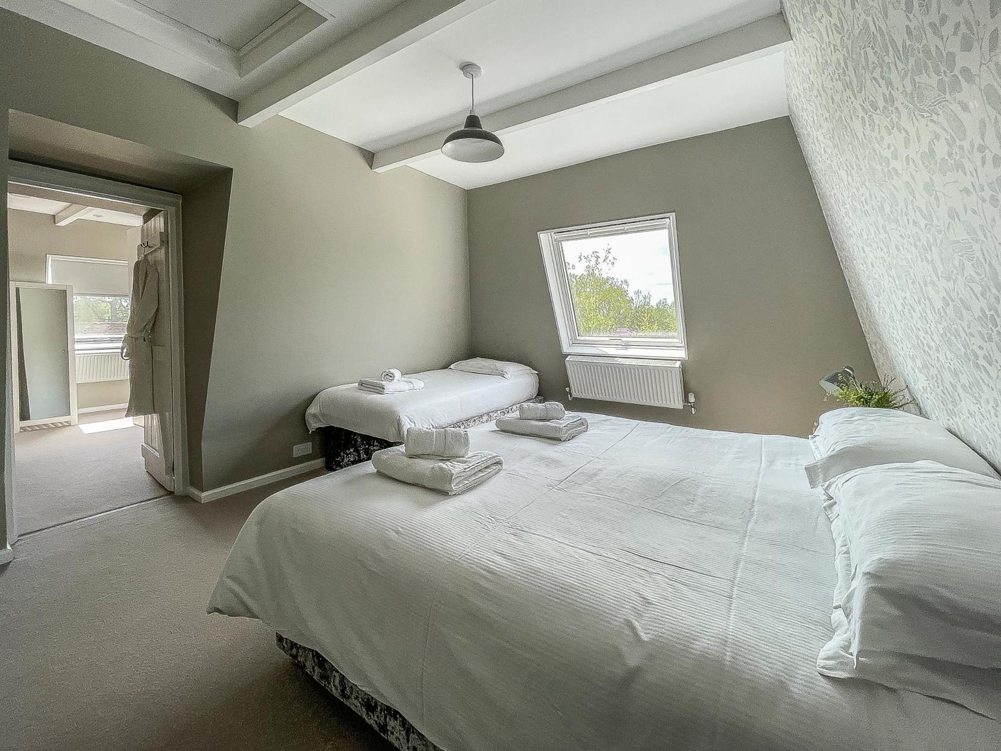Vineyard Oast Sleeps 25 Villa Wavehorne Ngoại thất bức ảnh